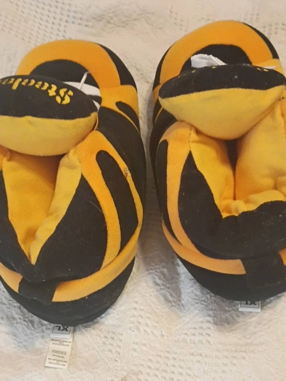 Pittsburgh Steelers Plush Slipper Shoes - Black & Gold